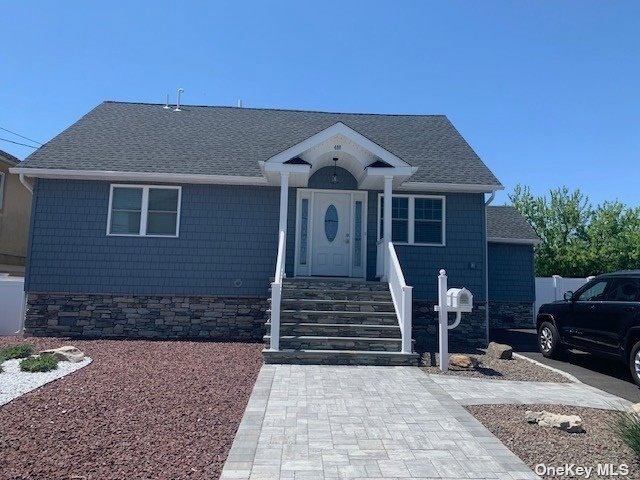 488 West Dr, Copiague, NY 11726 - photo 1