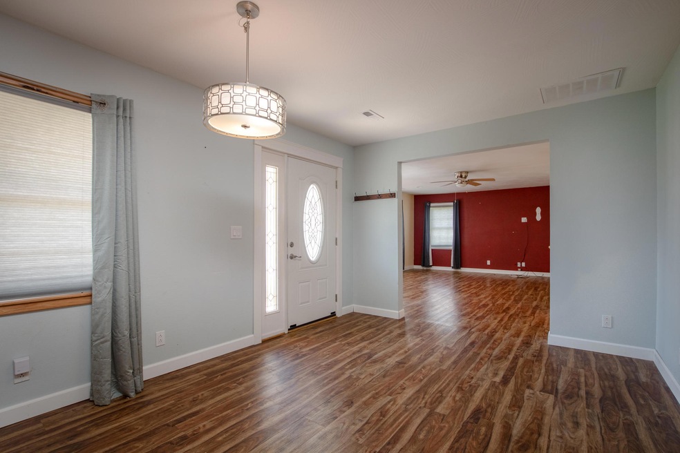 Holt_437NWilliamsAve-9