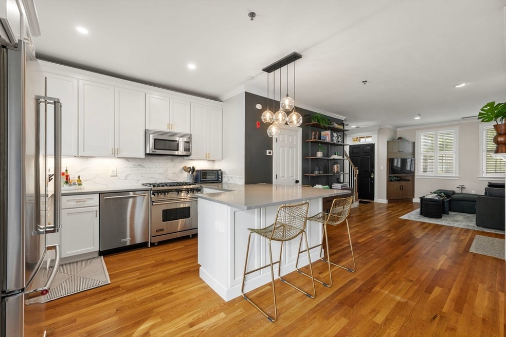 Sold $1,860,000 • Co-Listing Agent