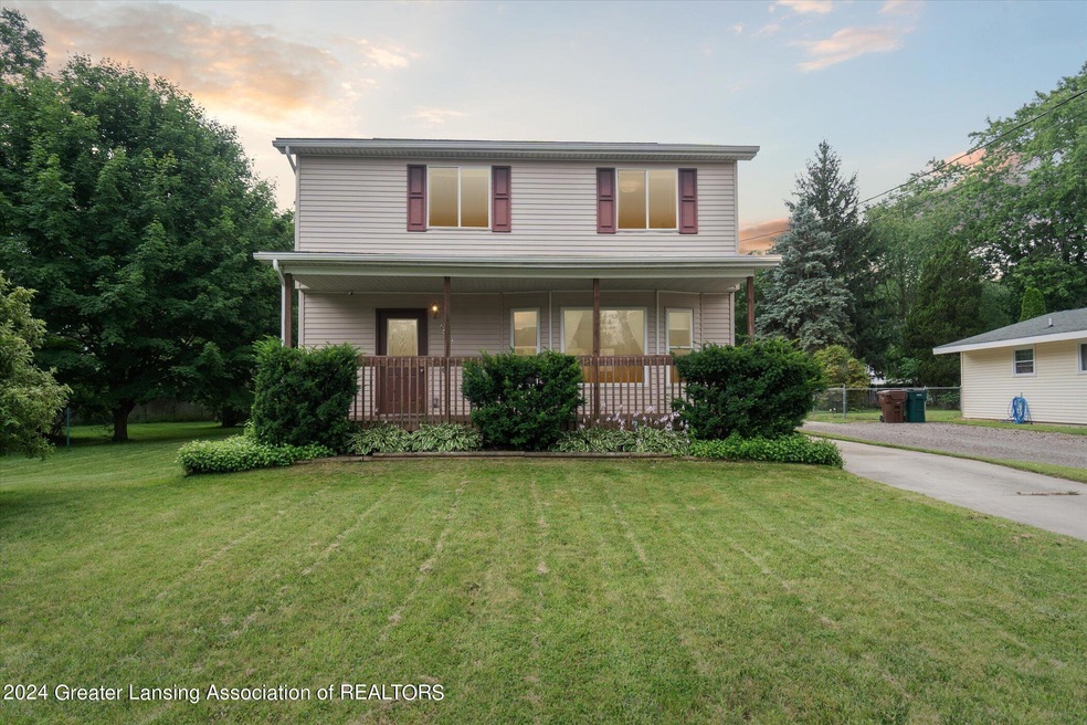 01-2425-Dunlap-St-Lansing-MI-48911-Windo