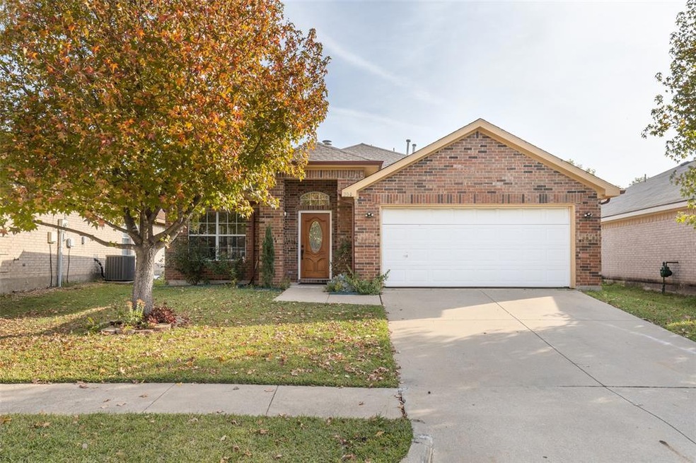 204 Cobblestone Dr, Wylie, TX 75098 - photo 1