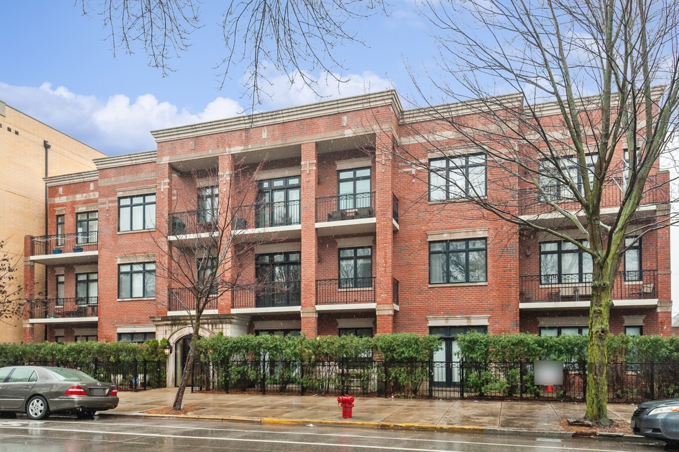 4927 N Damen Ave unit 3F, Chicago, IL 60625 - photo 1