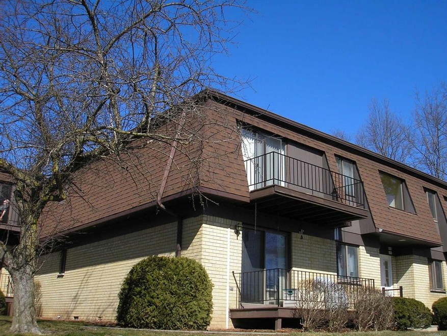 504 Cherry Hill Dr, Poughkeepsie, NY 12603 - photo 1