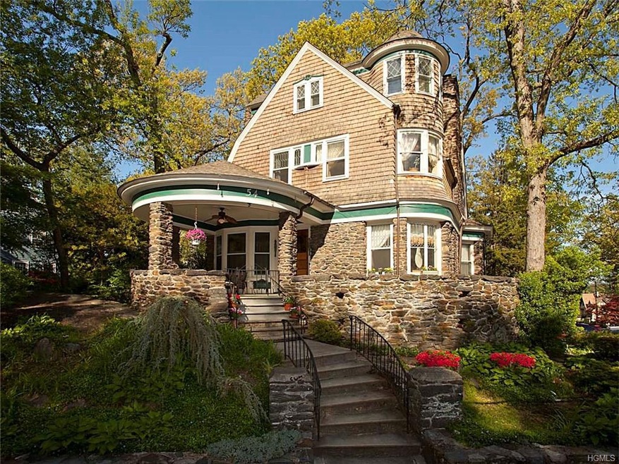 54 Hillcrest Ave, Yonkers, NY 10705 - photo 1