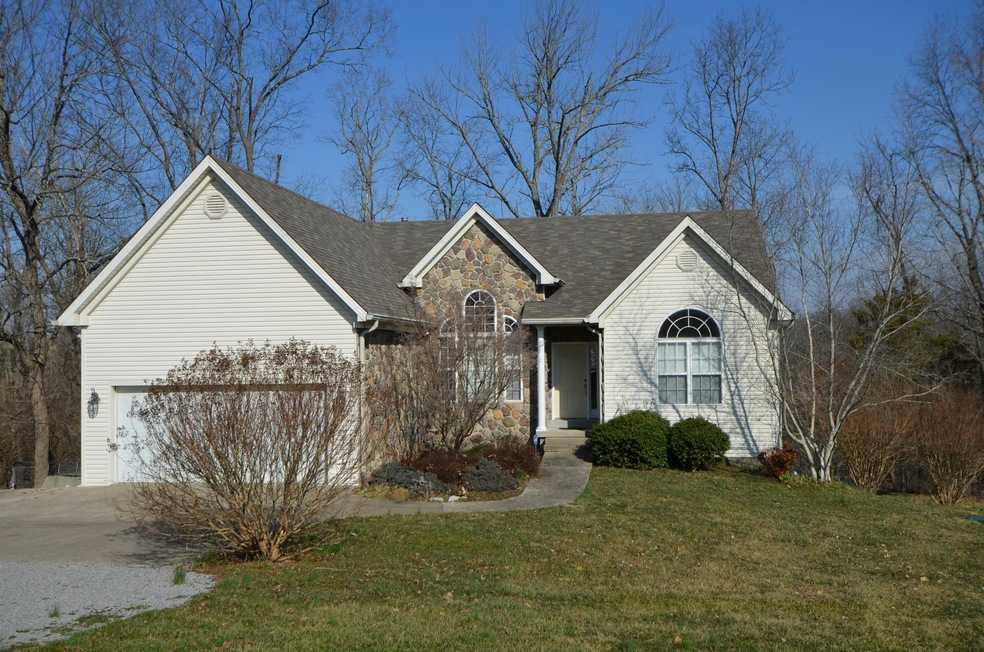 359 Beams Dr, Harrodsburg, KY 40330 - photo 1