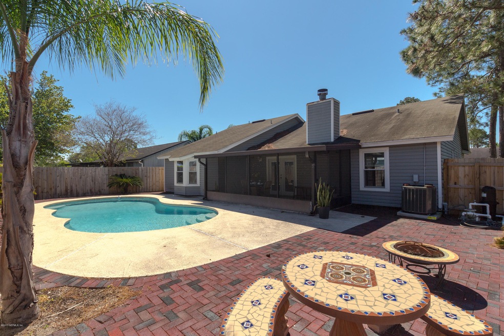 13115 Leatherleaf Dr. S.