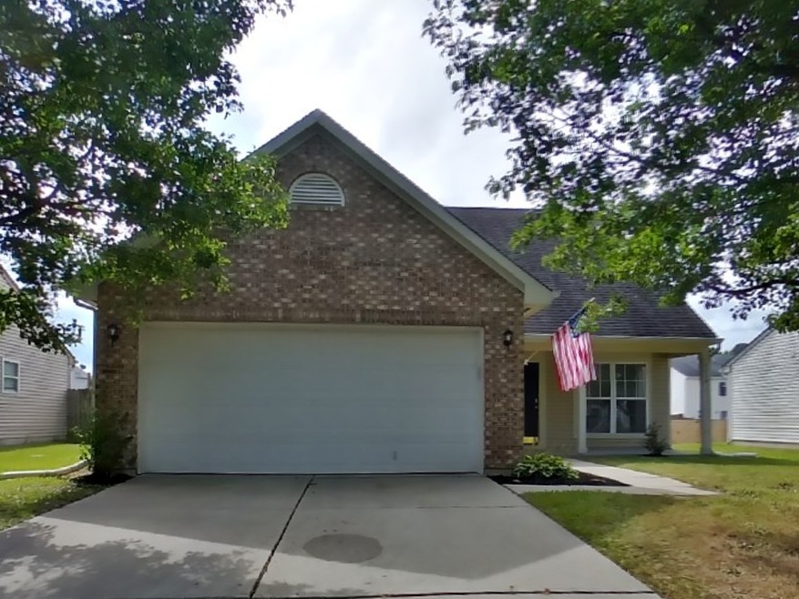 1179 Grassy Creek Cir, Franklin, IN 46131 - photo 1