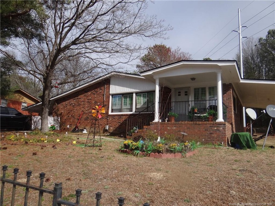 705 Dwain Dr, Fayetteville, NC 28305 - photo 1