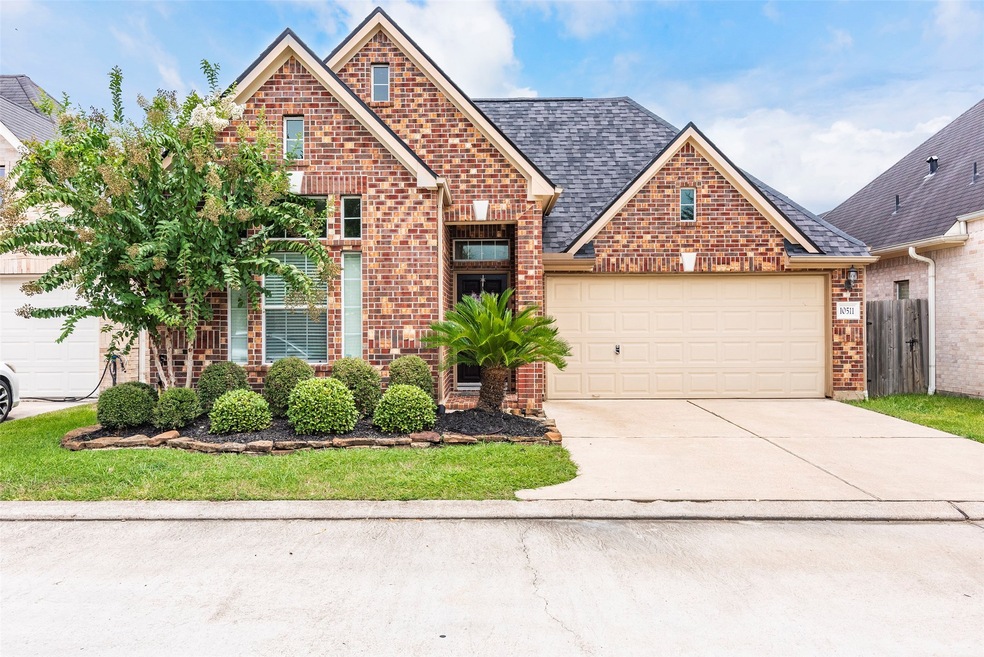 10511 Quiet Villas Ln, Houston, TX 77075 - photo 1