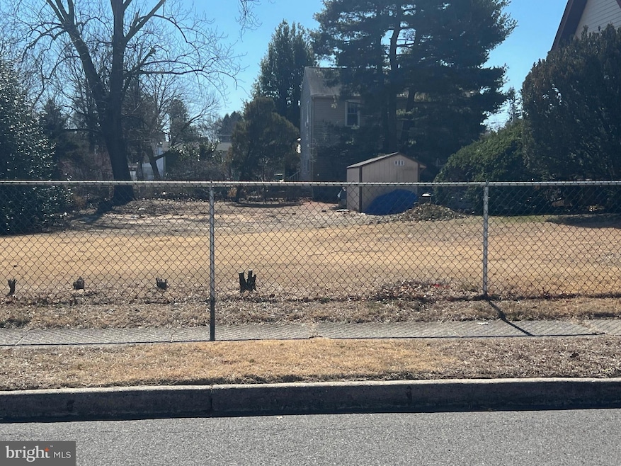 258 Elm Ave, Burlington, NJ 08016 - photo 1