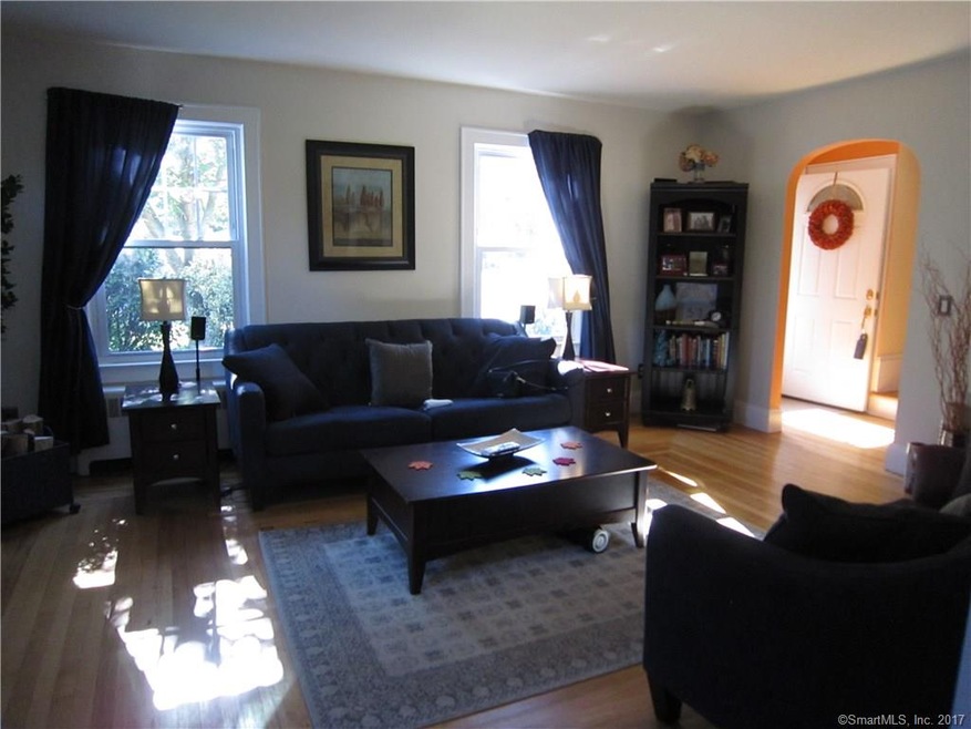 25 Harrison St, Danbury, CT 06810 - photo 1