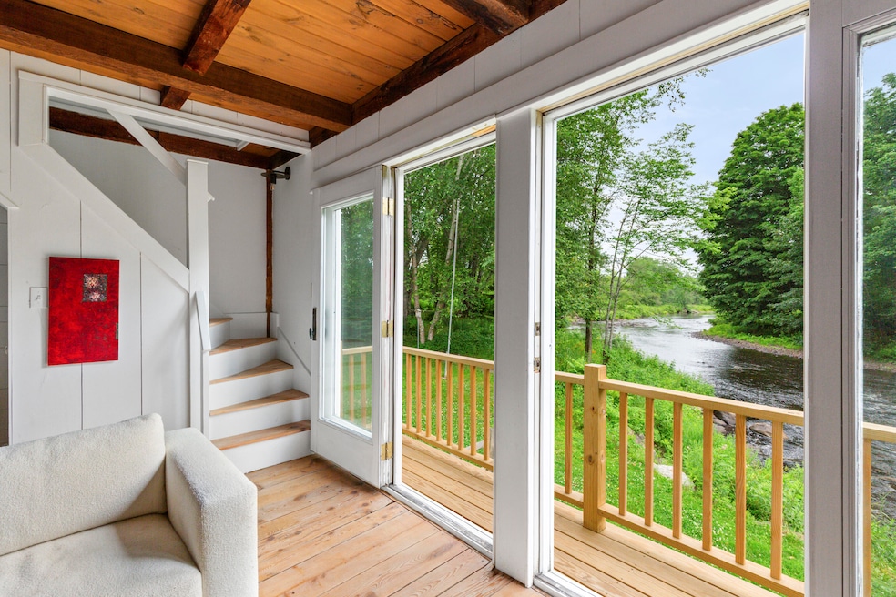 Under Contract $625,000