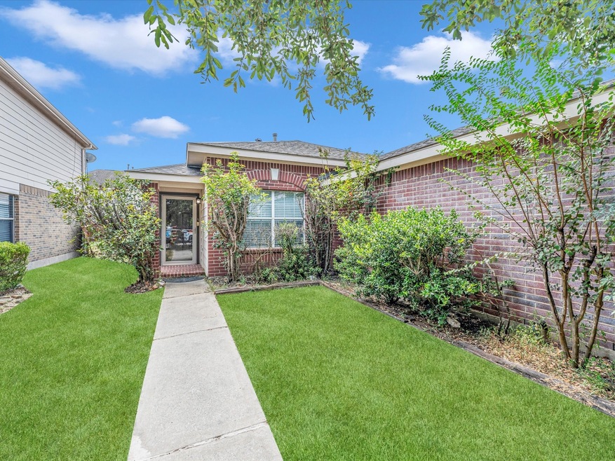 29511 S Legends Bend Dr, Spring, TX 77386 - photo 1