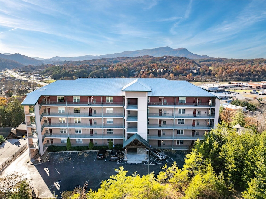 410 Big Bear Way unit 2003, Pigeon Forge, TN 37863 - photo 1