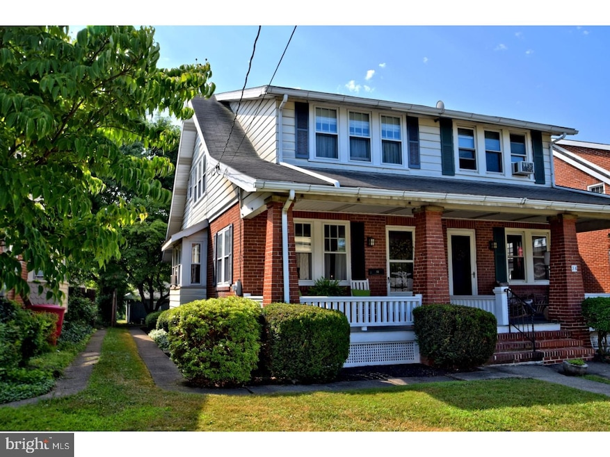 32 W Summit St, Souderton, PA 18964 - photo 1