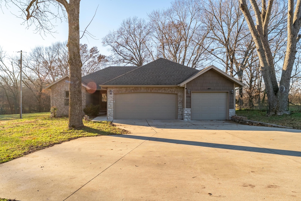 3243 Selmore Rd, Ozark, MO 65721 - photo 1