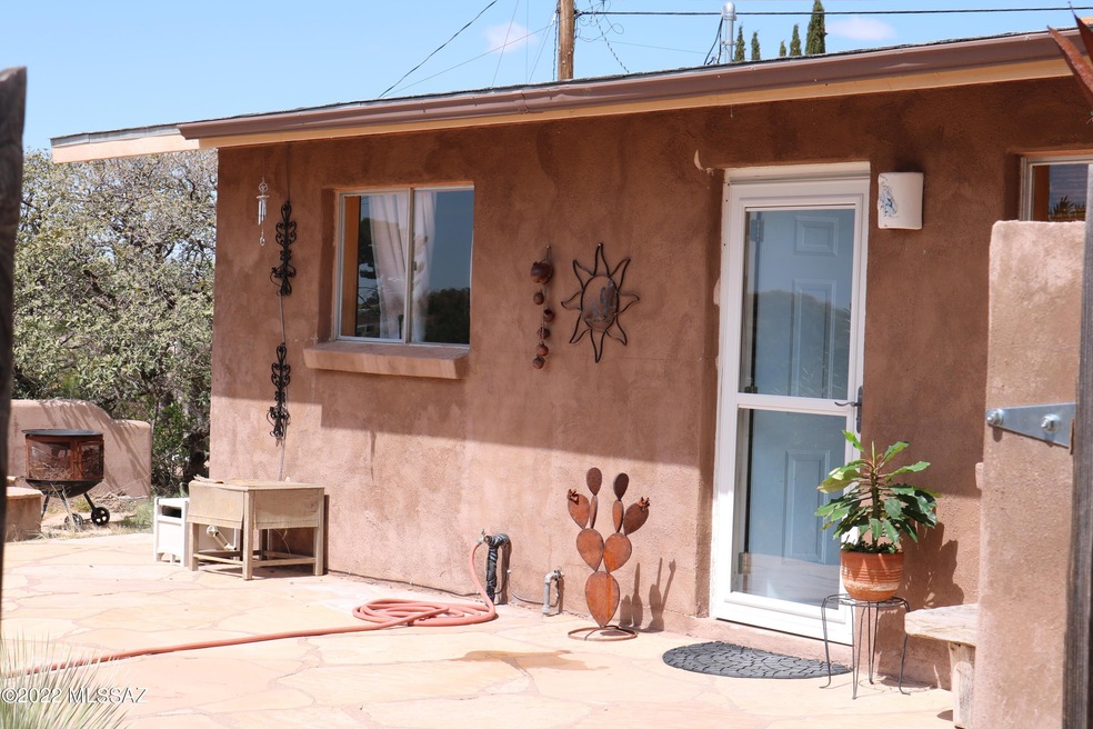 610 Oak Hills