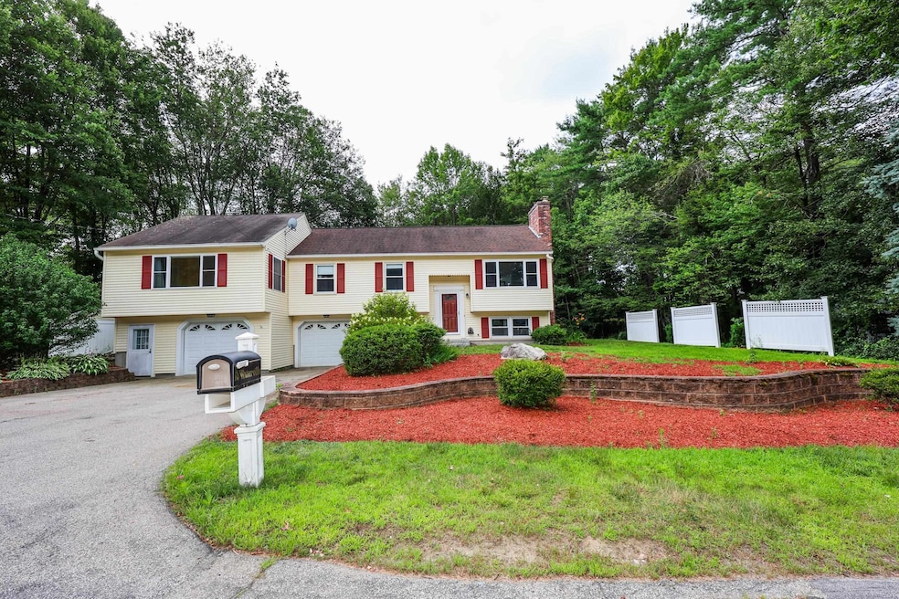 10 Waterville Dr, MerriMacK, NH 03054 - photo 1