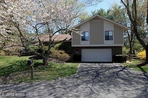 9500 Aspenwood Ct, Montgomery Village, MD 20886 - photo 1