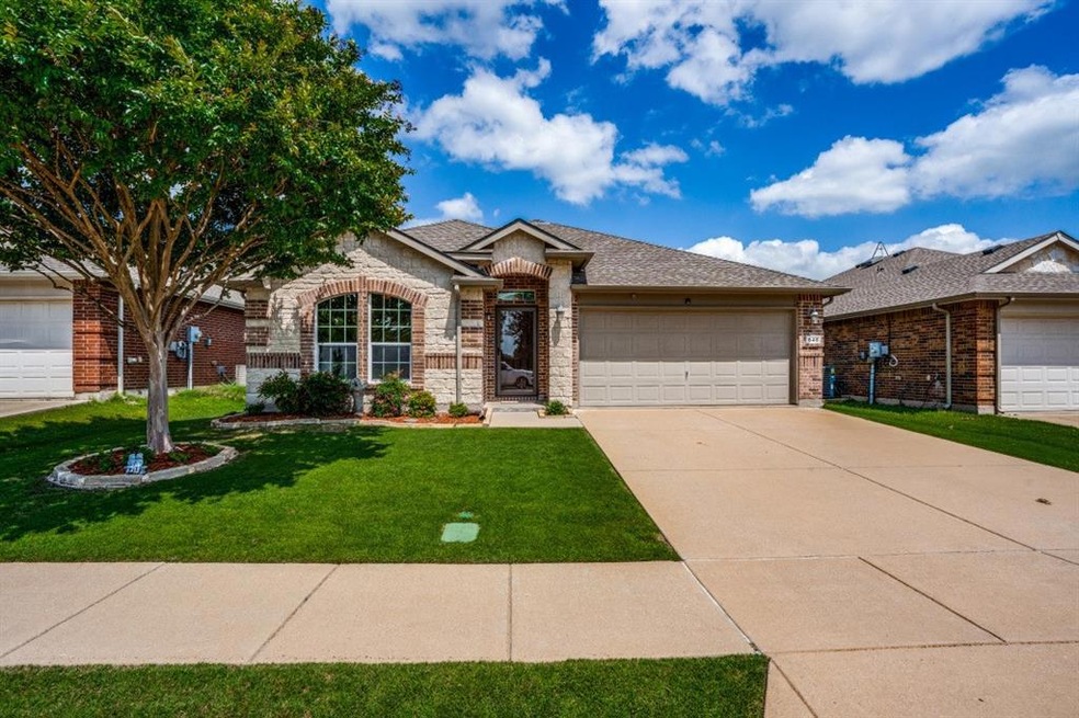 546 Arthur Dr, Lavon, TX 75166 - photo 1