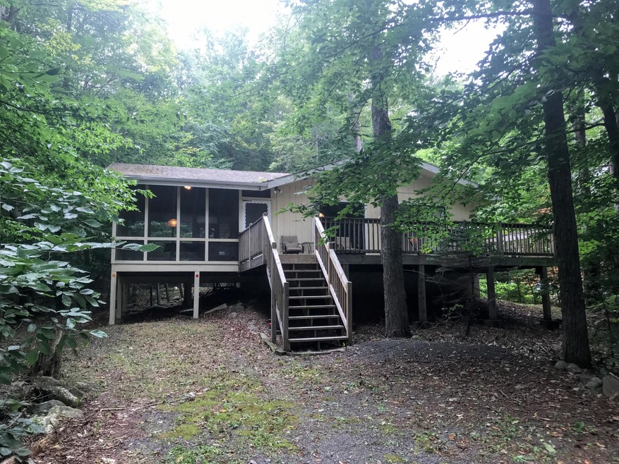 5559 Fox Run, Pocono Pines, PA 18350 - photo 1