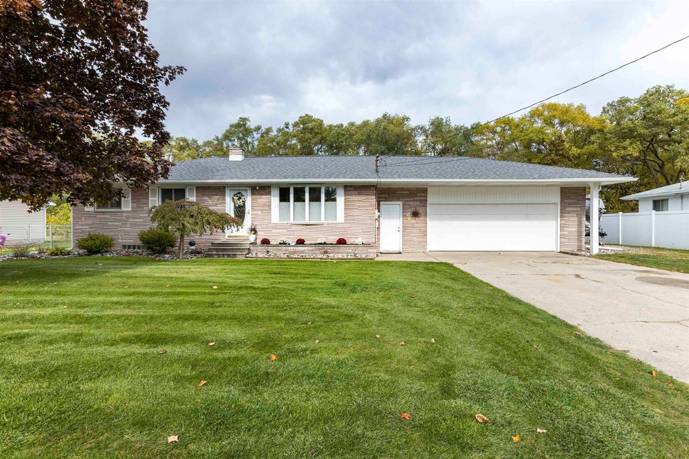 3469 Golfview Dr, Bay City, MI 48706 MLS 50126056