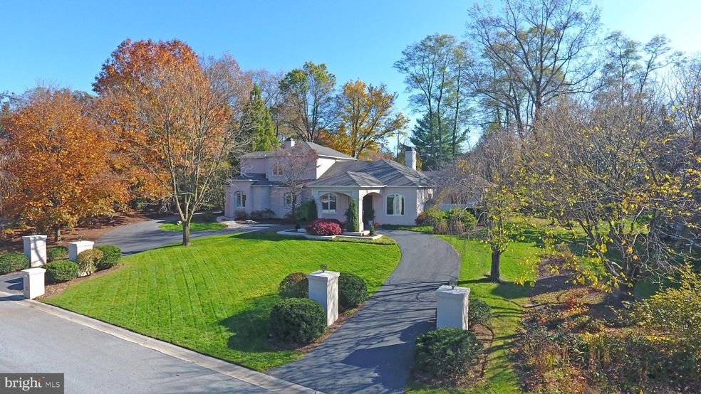 16 Westwind Dr, Lemoyne, PA 17043 - photo 1