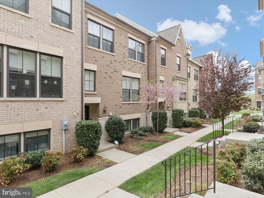 3702 Ambrose Hills Rd, Falls Church, VA 22041 - photo 1