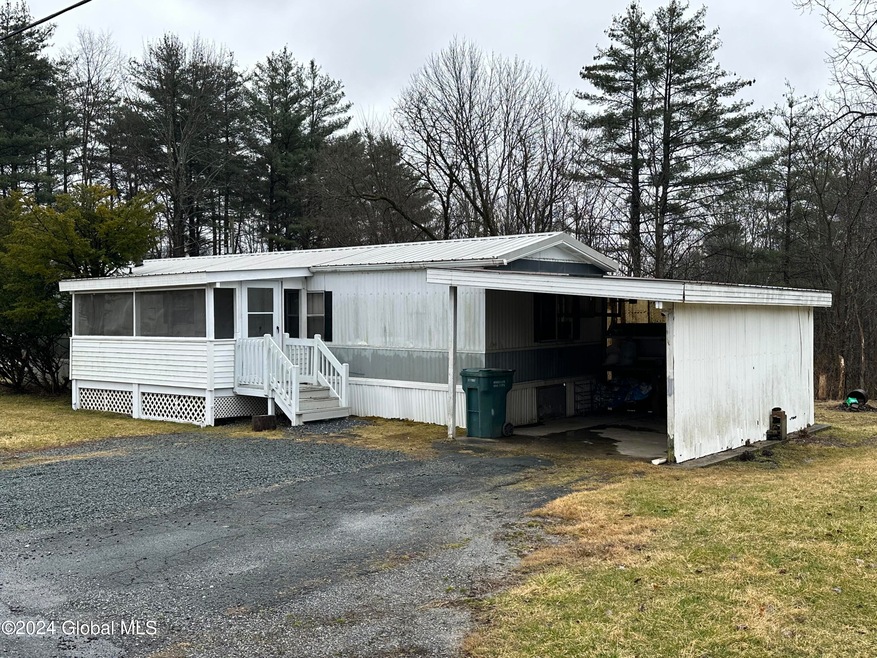 32 Scott St, Hoosick Falls, NY 12090 - photo 1