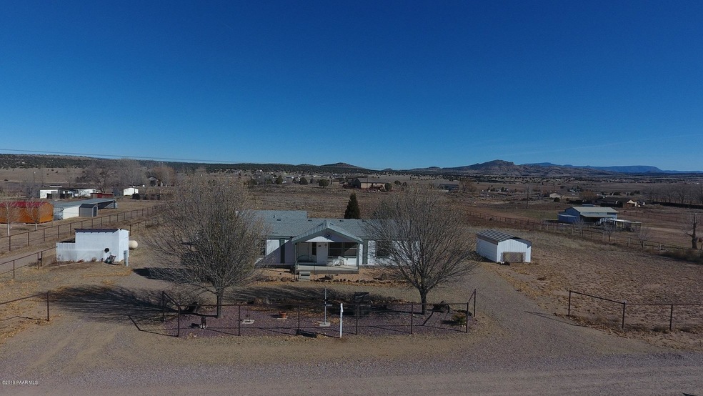 22327 N Docs Rd, Paulden, AZ 86334 - photo 1