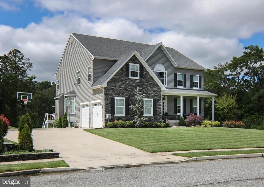 1807 Cornus Ct, Monroe, NJ 08094 - photo 1