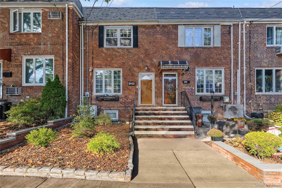 7-16 160th St, Flushing, NY 11357 - photo 1