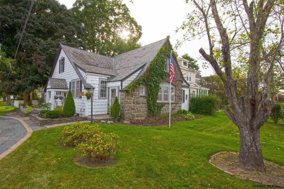 206 Whitehall Rd, Albany, NY 12209 - photo 1