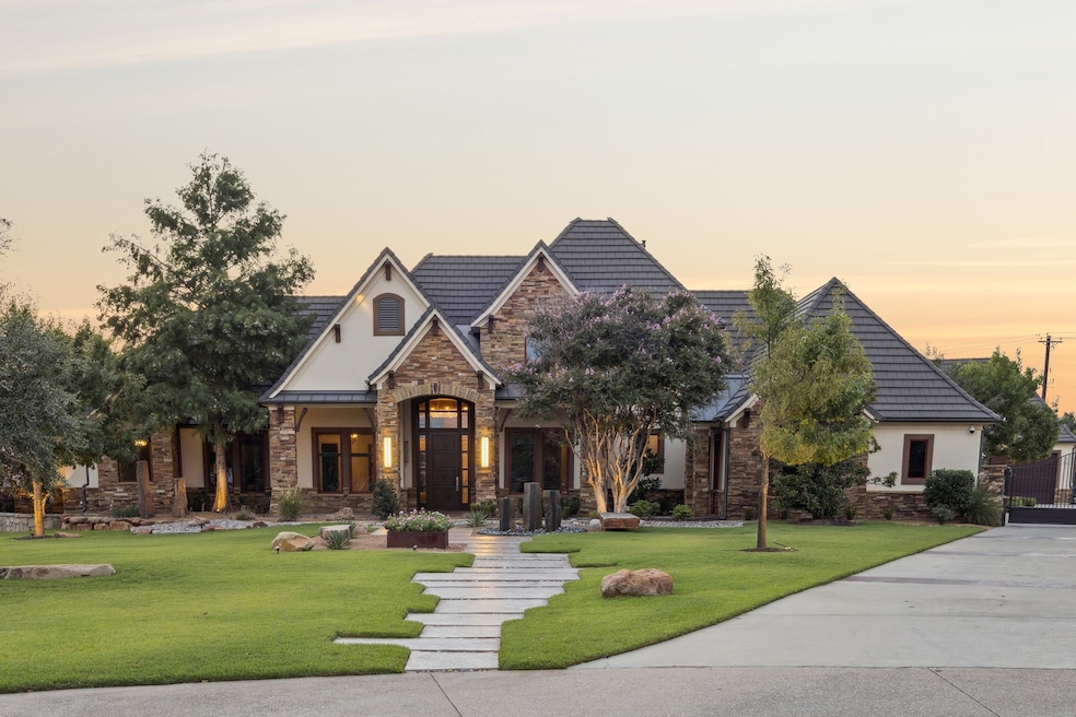 For Sale $2,400,000 • Co-Listing Agent