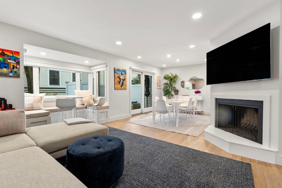 For Sale $1,598,000 • Co-Listing Agent