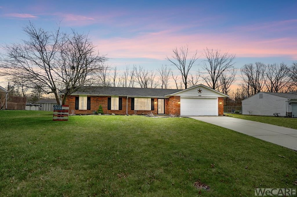 1429 W Shore Dr, Lima, OH 45805 - photo 1