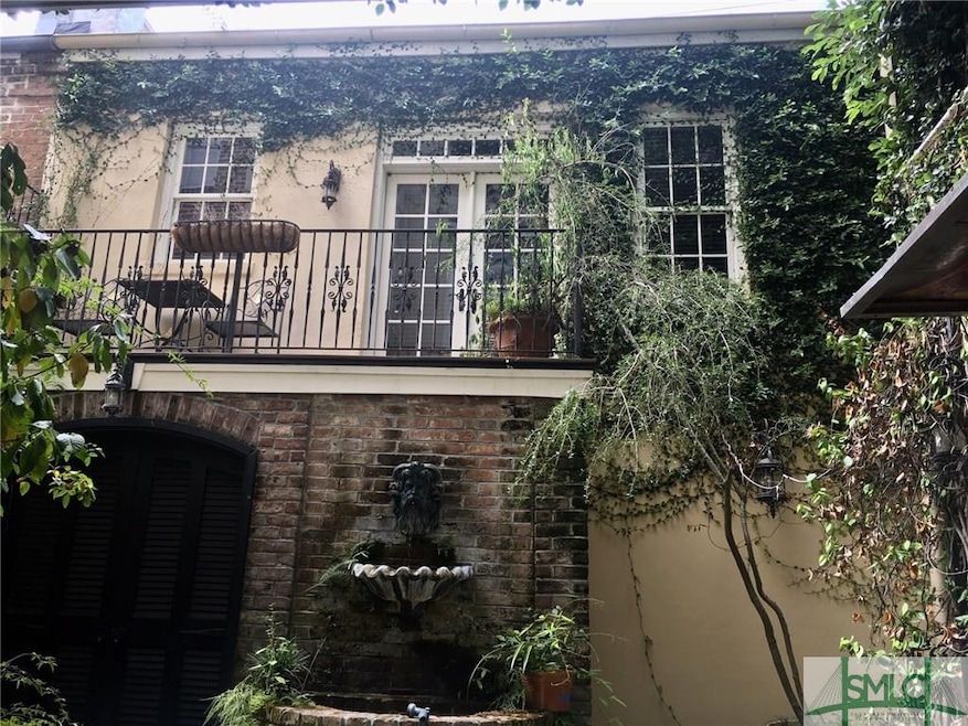 9 W Gordon St, Savannah, GA 31401 - photo 1