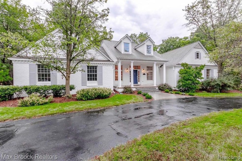 7499 Duval Dr, Bloomfield Hills, MI 48301 - photo 1