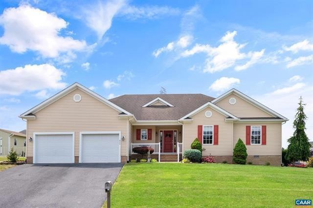 800 Waterton St, Staunton, VA 24401 - photo 1