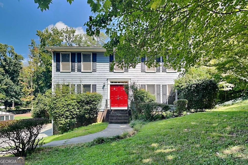 2990 Mountain Trace NE, Roswell, GA 30075 - photo 1