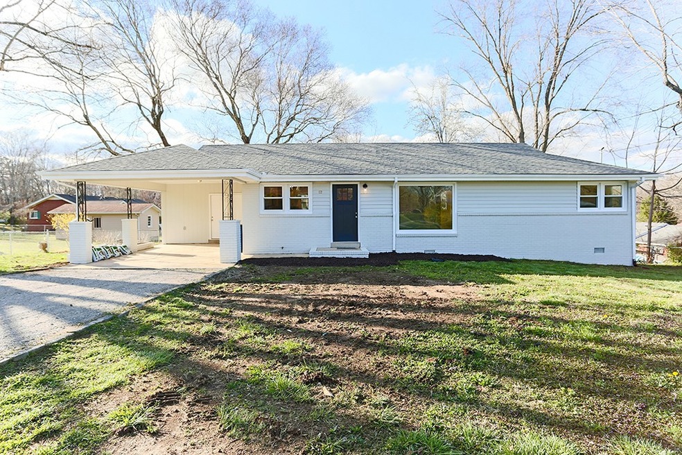 404 Polk St, Manchester, TN 37355 - photo 1