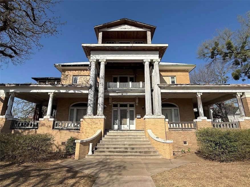 For Sale $575,000