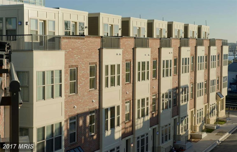 1608 Rampart Mews, Baltimore, MD 21230 - photo 1