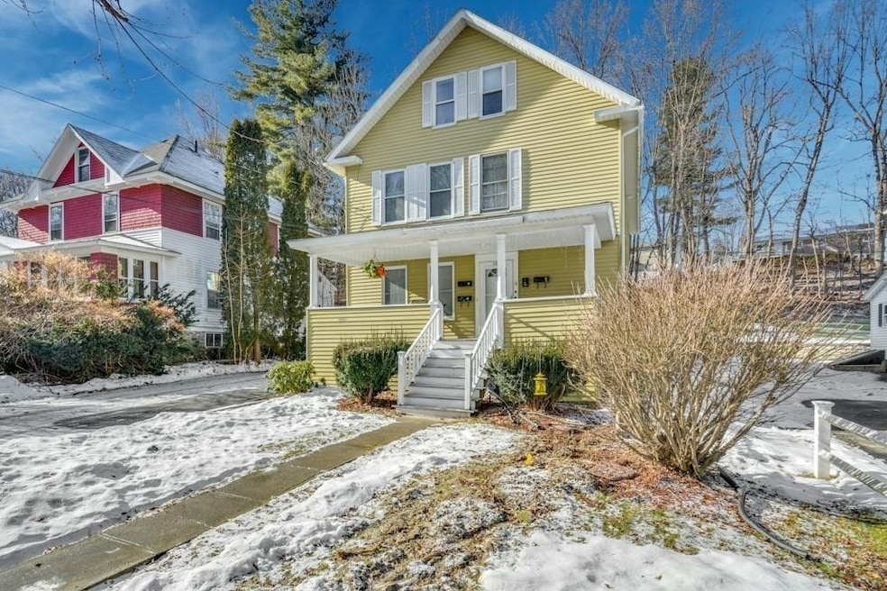 121 Beaconsfield Rd unit 2, Worcester, MA 01602 - photo 1