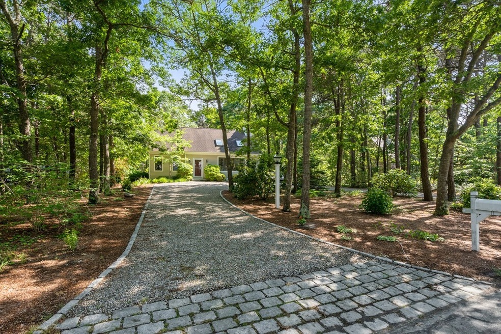 16 Whippoorwill Cir, Mashpee, MA 02649 - photo 1