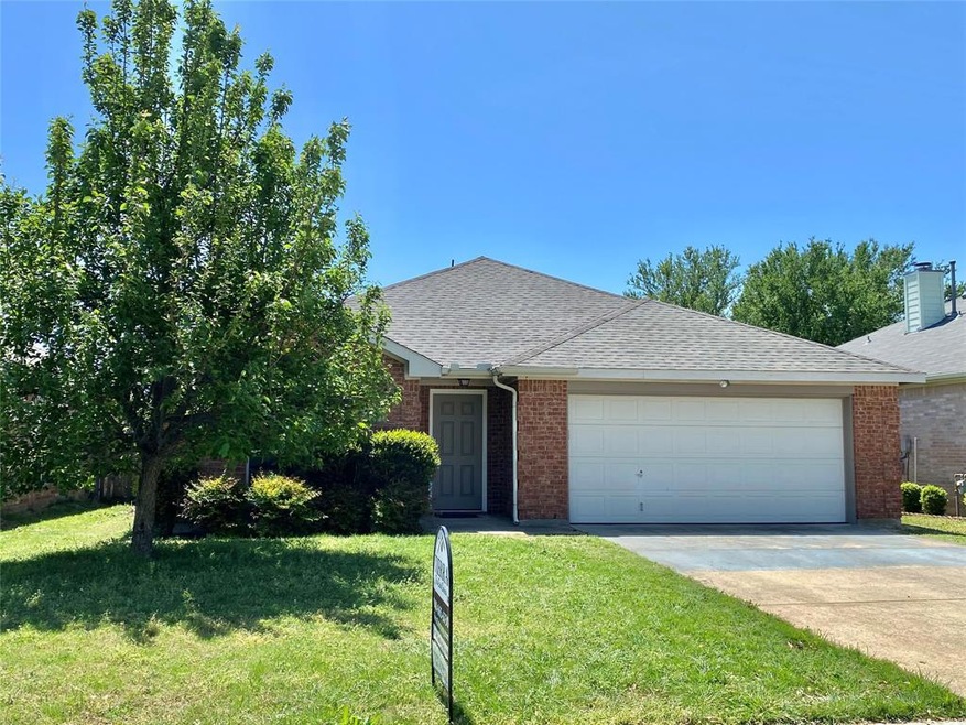 3406 Austin St, Gainesville, TX 76240 - photo 1