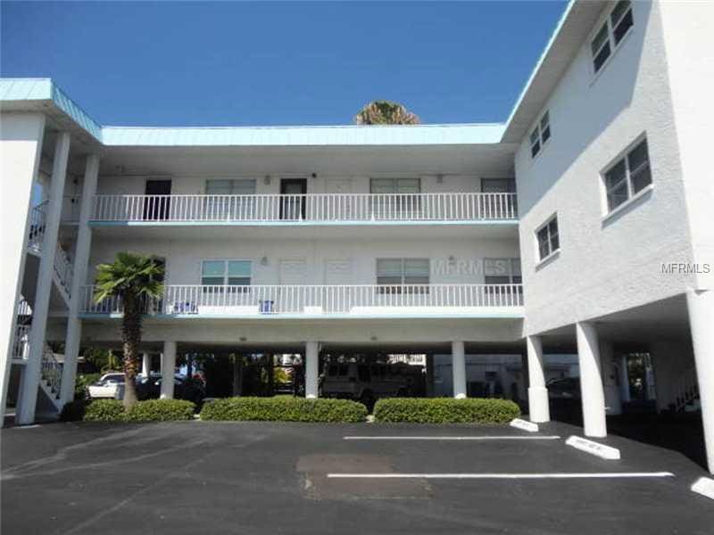 8200 Bayshore Dr unit 10, Treasure Island, FL 33706 - photo 1