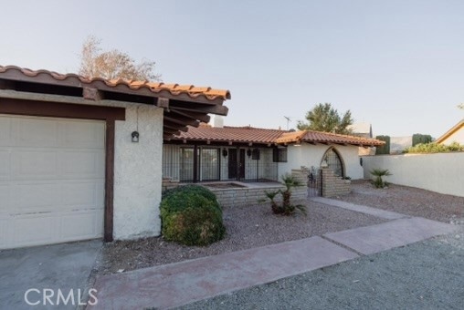 13860 Dahlgren Dr unit A, Victorville, CA 92395 - photo 1