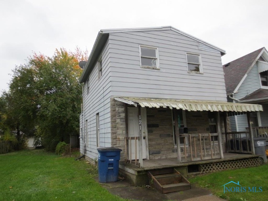 Front View-1210 Navarre