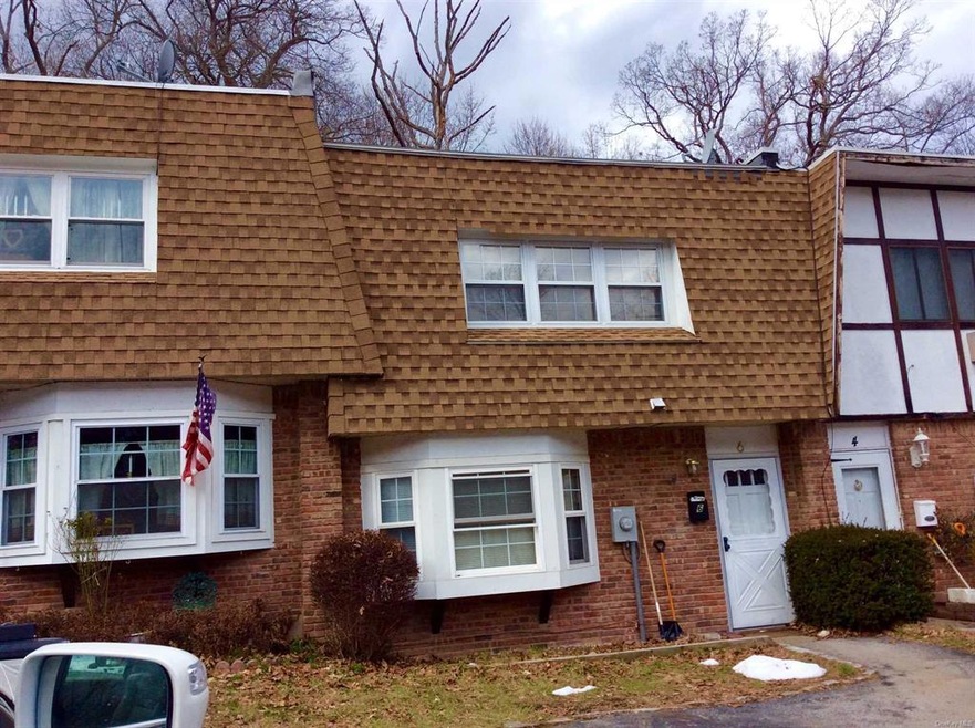 6 Roundtree Ct unit 1, Beacon, NY 12508 - photo 1